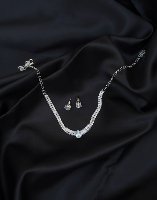 Stylish Pendant Necklace for Women