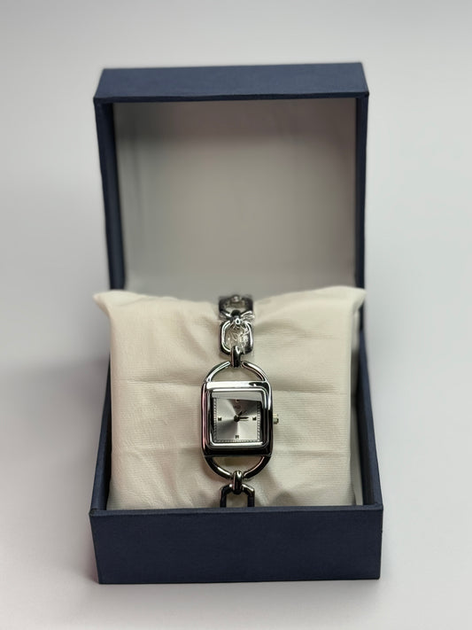 Elegant Silver Chain-Link Women's Watch